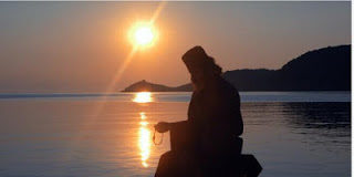 Τι είναι πνευματική προσευχή και πώς μπορεί να αξιωθεί αυτήν ο αγωνιζόμενος;