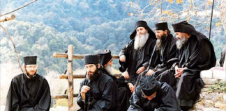 Κάποιος μεγαλόσχημος μοναχός του Αγίου Όρους, πέταξε το ράσο και πήγε στον κόσμο, για να ζήσει τη ζωή του