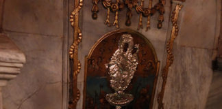 Το ιστορικό της Παναγίας ως Ζωοδόχου Πηγής και η θαυματουργή εύρεση της πηγής του σωτήριου αυτού νερού