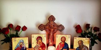 Υπάρχει εικονοστάσι στο σπίτι σας ; Οι εικόνες ακούνε ; Οι εικόνες βλέπουν ;