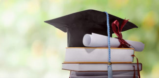 Σωστό άνθρωπο δεν θα σε κάνουν τα πτυχία