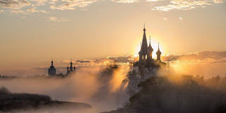 Πολλές φορές διαπράττοντας μια αμαρτία, αισθανόμαστε ότι έφυγε ο Θεός από κοντά μας