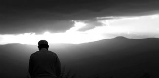 Κλείνουμε τα αυτιά μας