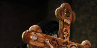 Αν όσα χρωστάς σ` αυτήν την ζωή τα ξεπληρώσεις τότε σώζεσαι