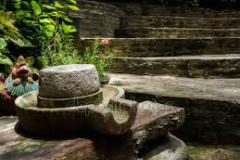 «Πως μπορώ να αδειάσω το μυαλό από τις σκέψεις όταν προσεύχομαι;»