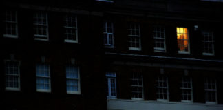 Η νύχτα είναι μαρτύριο για όσους δεν ελπίζουν….