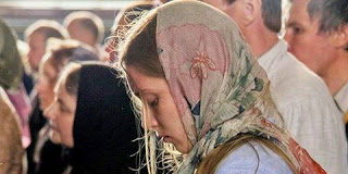 «Συ, δεν το καταλαβαίνεις. Μα τα δαιμόνια το καταλαβαίνουν μια χαρά. Και θα φύγουν μακρυά σου. Διάβαζε το»