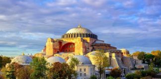 Ένα τραγούδι για την Αγιά Σοφιά (Ακούστε το)