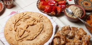 Τι συμβολίζει το χριστόψωμο που κόβεται ανήμερα των Χριστουγέννων