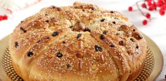 Χριστόψωμο με σταφίδες