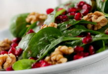 Σαλάτα με σπανάκι, ρόδι και γαλοπούλα