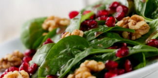 Σαλάτα με σπανάκι, ρόδι και γαλοπούλα