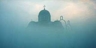 Ο Χριστιανός δεν περιμένει την εμφάνιση επί γης του Αντιχρίστου, για να πολεμήσει, ήδη πολεμά – Του Γέροντα Αμβρόσιου Λάζαρης