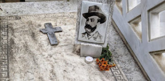 Στις 15-4-1896 φεύγει από την ζωή ο Γ. Βιζυηνός