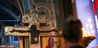 «Όταν παρακαλούμε τον Θεό για τον διπλανό μας, γινόμαστε παγκόσμιοι»