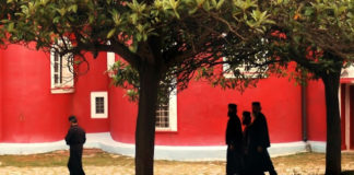 Ο άνθρωπος από νηστείες και μετάνοιες και αν στεγνώσει και γίνει πετσί και κόκκαλο, εάν δεν έχει αγάπη…