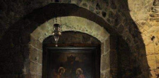 «Ιδε, θύγατερ, ἄκουσον, θύγατερ», «πρόσεξε, από εσένα εξαρτιόμαστε»