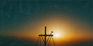 Κάθε άνθρωπος, λοιπόν, πρέπει να προσέχει άγρυπνα στα έργα του