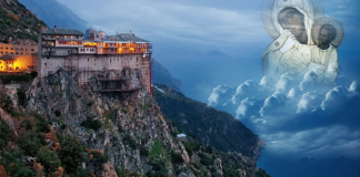 “Δεν έχεις διαβάσει ότι η Παναγία το βράδυ γυρνά στο Άγιον Όρος και βλέπει τι κάνουν οι μοναχοί;”