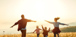 Ένα παιδί δίνει 17 πολύτιμες συμβουλές στους γονείς του