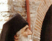 Άγιος Παΐσιος – “Οι πειρασμοί μέσα στις γιορτές…”