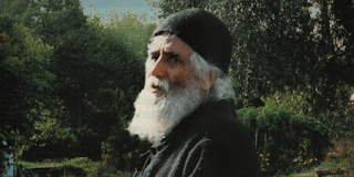 Άγιος Παΐσιος: «O,τι κάνουν οι άνθρωποι με πονηριά, δεν ευδοκιμεί»