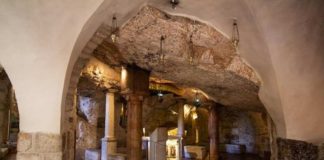 Μια σπηλιά για τον απρόσιτον Θεόν