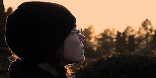 Διδάσκει πρακτικά