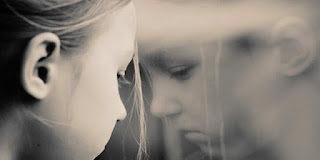 Ενεργεί σαν εργαλείο