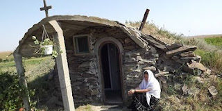 Παγιδεύεται ο άνθρωπος από την ιδέα που έχει για τον εαυτό του…