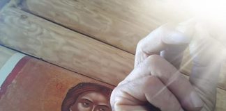 Δεν αφήνει ο Χριστός. Μας έχει πληρώσει με το αίμα Του και τη ζωή Του, και Του λείπουμε