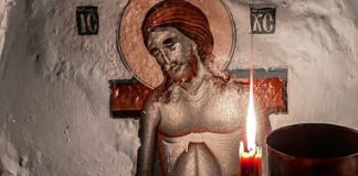 Άραγε ο ουρανὀς αντιλαμβάνεται ότι τώρα εγώ προσεύχομαι γι’ αυτούς που έφυγαν από την παρούσα γη;