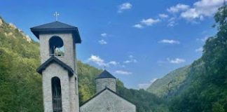 Όσοι άνθρωποι απομακρύνονται από τον Θεό, επόμενο είναι να μη βρίσκουν πουθενά ανάπαυση