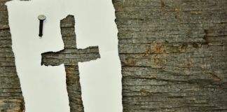 Στον μορφωμένο άνθρωπο που λέει ότι «κάτι» υπάρχει…