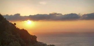 Με τις πέτρες και τα χώματα του τόπου σου