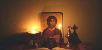 Ἡ ψυχή τοῦ καθενός μας μοιάζει μέ λυχνάρι…