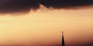 Σοφία. Ὀρθοί