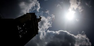 Ο ήλιος υπάρχει ακόμη και στην συννεφιά