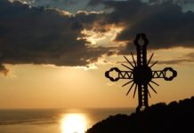 «Κύριε τῶν πάντων Χριστέ, ἐλευθέρωσέ μας ἀπ᾿ ὅλα αὐτά, ἀπό τά ὀλέθρια πάθη καί ἀπό τούς λογισμούς πού προέρχονται ἀπ᾿ αὐτά»