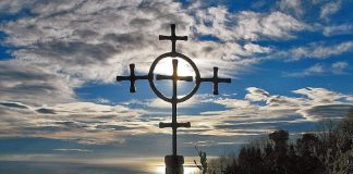 Ακούω μια φωνή να μου λέει συχνά: «Πήγαινε στην Ορθόδοξη Εκκλησία…»