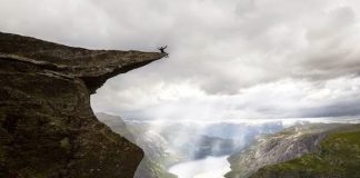 Ποιος είναι ο κυριότερος εχθρός του ανθρώπου ;