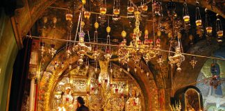 Το άναμμα του καντηλιού και ο συμβολισμός του