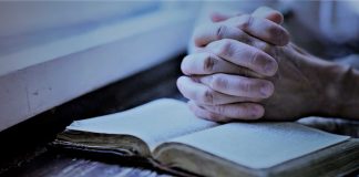 «Όταν ο άνθρωπος προσεύχεται πρέπει να σκέφτεται πως είναι μόνος του απέναντι στον Θεό»