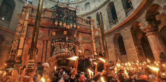 Η Τελετή του Αγίου Φωτός