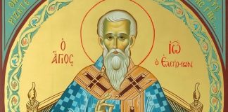 Ο Άγιος Ιωάννης ο Ελεήμων θέλησε κάποτε να διορθώσει την αδιαφορία και την ανεμελιά που έβλεπε να συμβαίνουν στις θείες συνάξεις