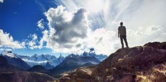 Και στην αποτυχία και στην επιτυχία, πρέπει να ευχαριστούμε τον Θεό