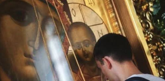 Το σωστό είναι να μην ενδιαφέρεσαι αν σε αγαπούν, αλλά αν εσύ αγαπάς τον Χριστό και τους ανθρώπους