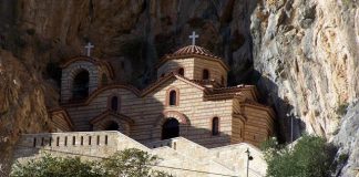 Υπάρχει μια όμορφη ιστορία, που λέει ότι ένας άγιος της εκκλησίας ….