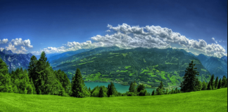 Είναι θεολογικά σωστή η φράση, μία εικόνα χίλιες λέξεις ;