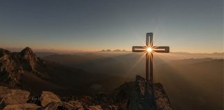 Είναι θεολογικά σωστή η φράση, χωρίς σταυρό δεν υπάρχει ανάσταση;